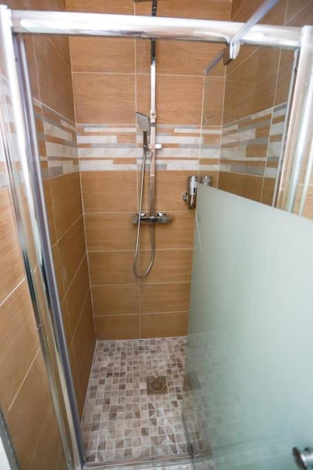 F3 80 M2 Longere Plain Pied Au Centre Auxonne. Villa Kültér fotó