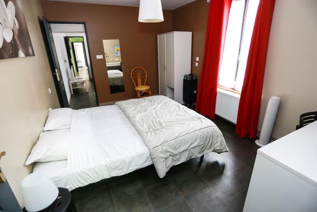 F3 80 M2 Longere Plain Pied Au Centre Auxonne. Villa Kültér fotó